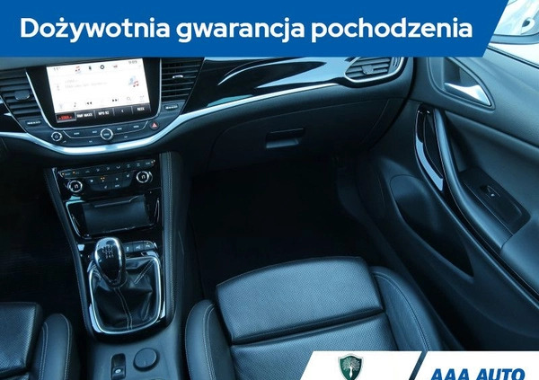 Opel Astra cena 42000 przebieg: 180255, rok produkcji 2017 z Zawadzkie małe 379